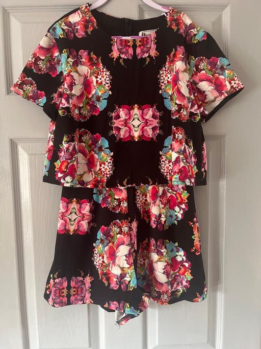 Buy & Sell Cadeby Doncaster - Photos for Unusual hearts and bows designer playsuit 8