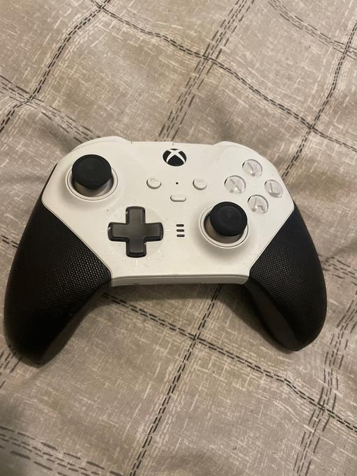 Buy & Sell Essington South Staffordshire - Photos for Xbox elite series 2 core white