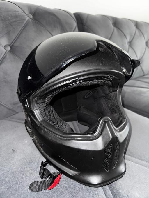 Vehicles Stroud Green North London - Photos for motorbike helmet