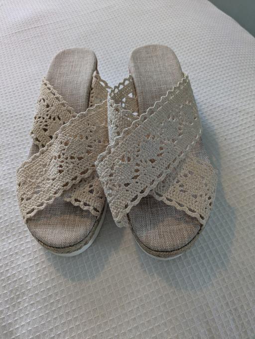 Buy & Sell Churchbridge South Staffordshire - Photos for Beautiful Sandals 8