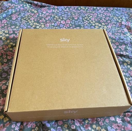 Buy & Sell Rothwell Leeds - Photos for Sky max hub SR213
