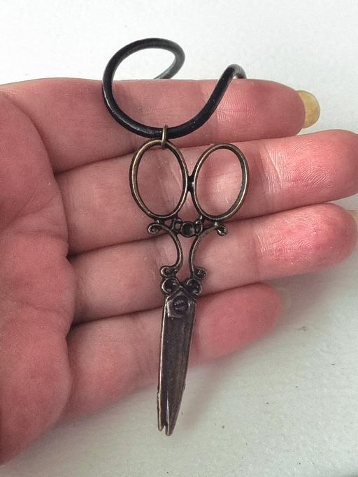 Buy & Sell Liverpool Knowsley - Photos for Antique Bronze Scissors Stea Choker Necklace