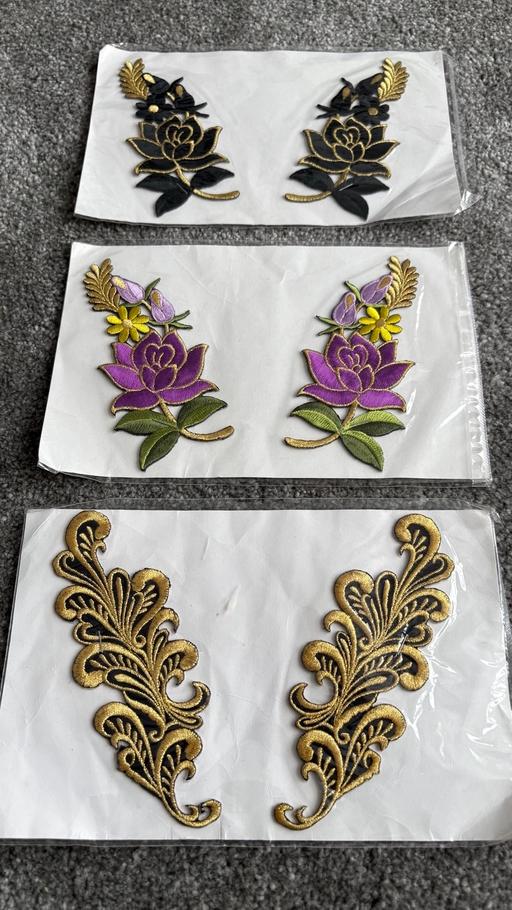 training Upton Park East London - Photos for NEW sew-on floral motifs in sealed packets