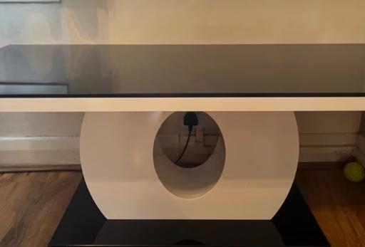 Buy & Sell Kensal Green North West London - Photos for Table