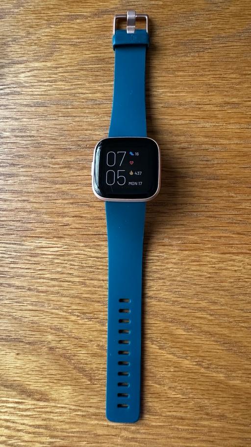 Buy & Sell Leeds Leeds - Photos for Fitbit Versa 2 Health & Fitness Smartwatch