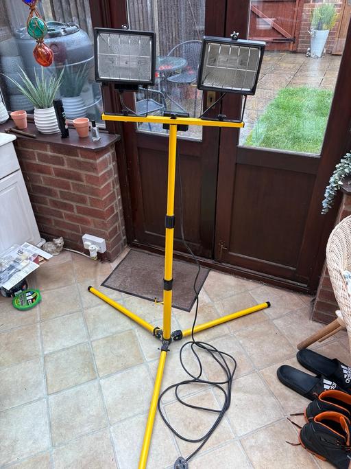 Buy & Sell East Malling Tonbridge and Malling - Photos for Tripod work light