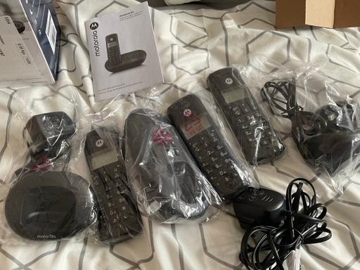 Buy & Sell Basingstoke Basingstoke and Deane - Photos for 3 set of Motorola phones with answer machine