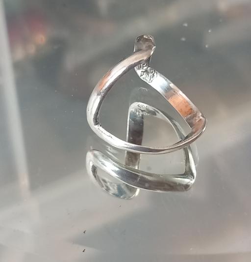 Buy & Sell Thatto Heath Saint Helens - Photos for Vintage sterling silver wishbone ring
