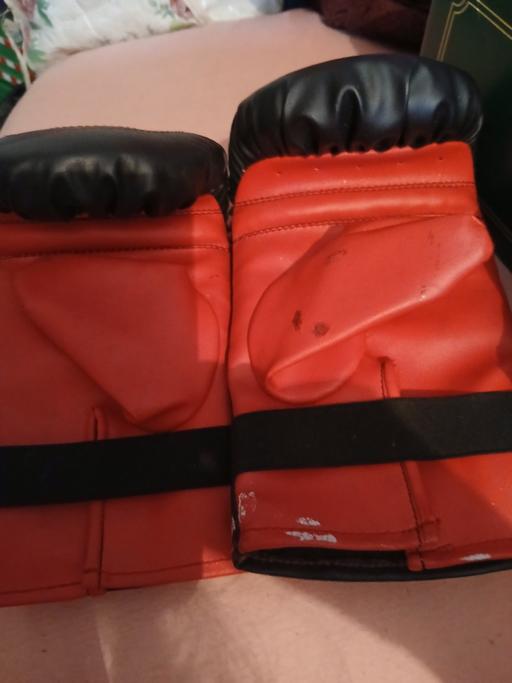 Buy & Sell Hurst Business Park Dudley - Photos for sparing gloves