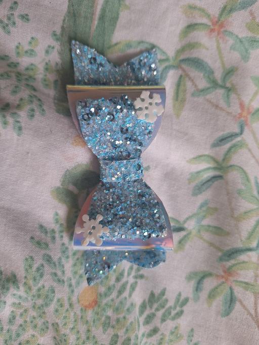 Buy & Sell Ettingshall Park Wolverhampton - Photos for New Blue and silver hair bow clip