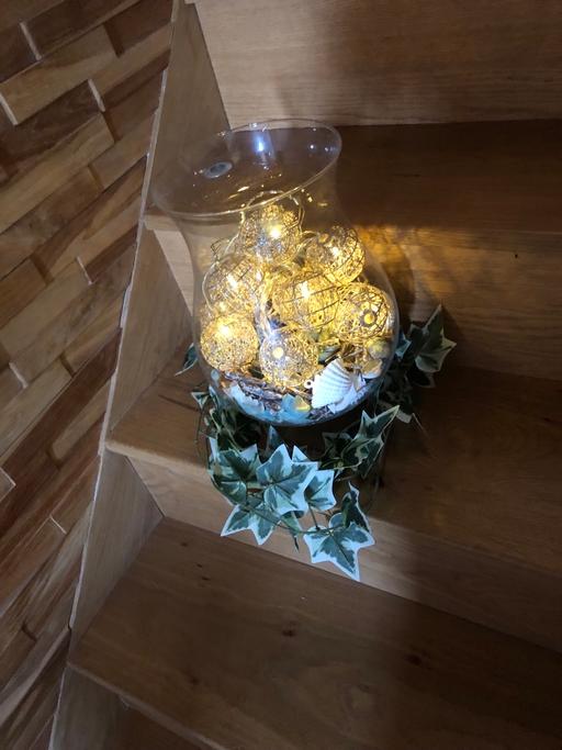 Buy & Sell Turnford Broxbourne - Photos for GLASS VASE WITH LIGHTS INSIDE
