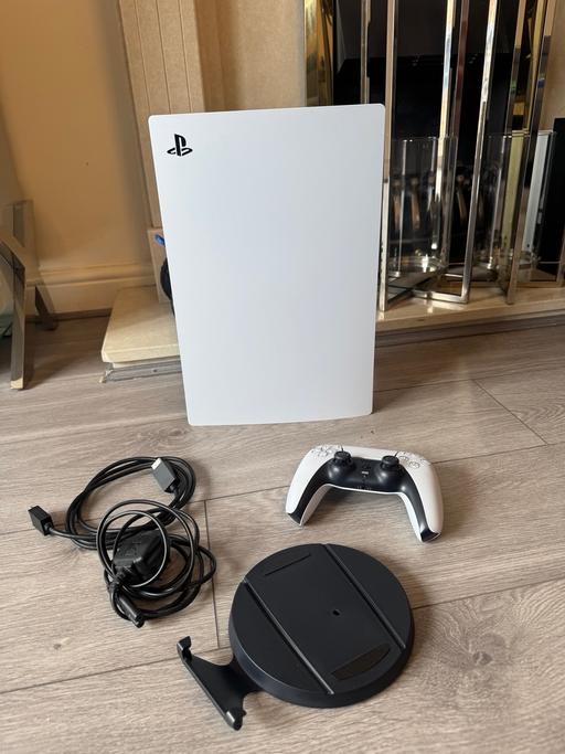 Buy & Sell Coombe Fields Rugby - Photos for PS5 DIGITAL EDITION Playstation 5