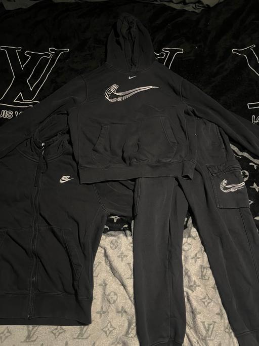 Buy & Sell Falconwood South East London - Photos for Nike bundle