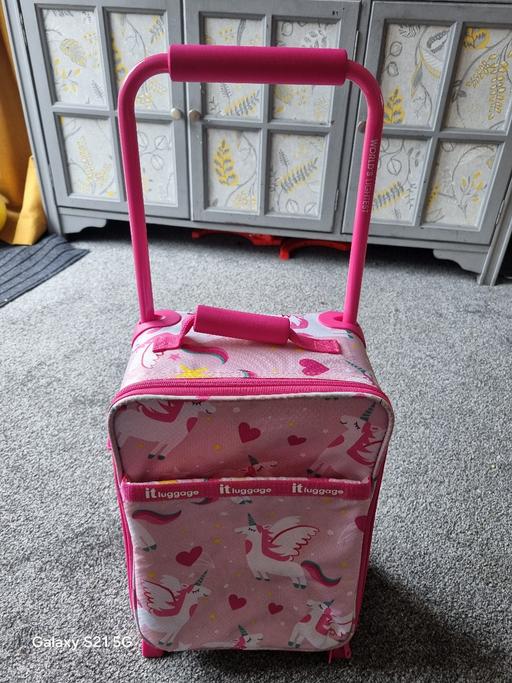 Buy & Sell Wigginton Tamworth - Photos for children's suitcase