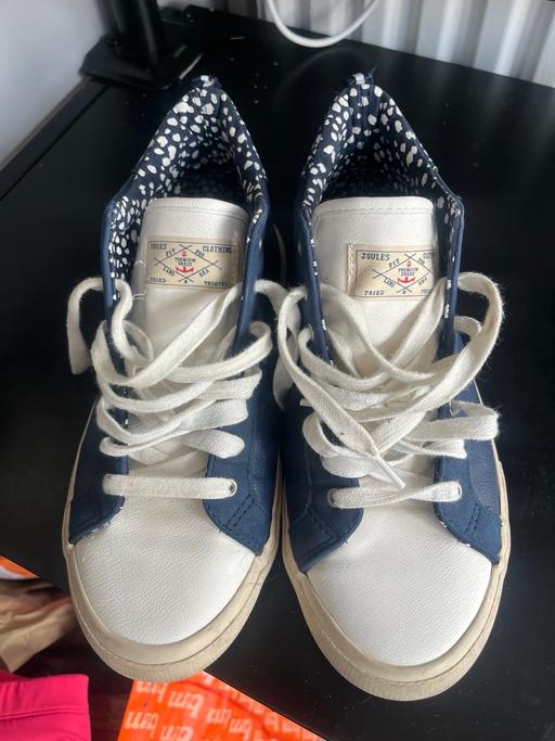 Buy & Sell Newbridge Wolverhampton - Photos for Joules Women’s Coast Mid Navy trainers size 6