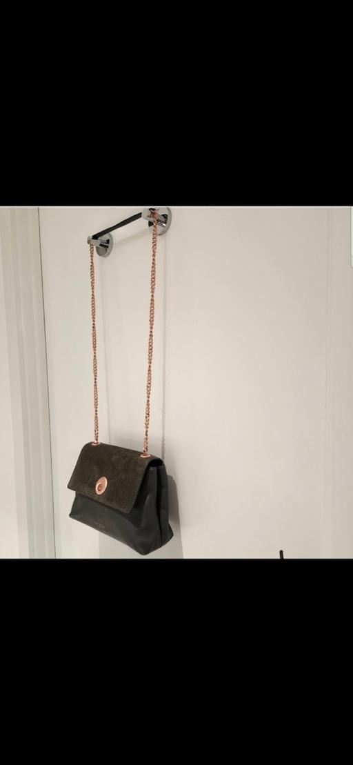 Buy & Sell Poplar East London - Photos for Ted Baker bovine leather clutch crossbody bag