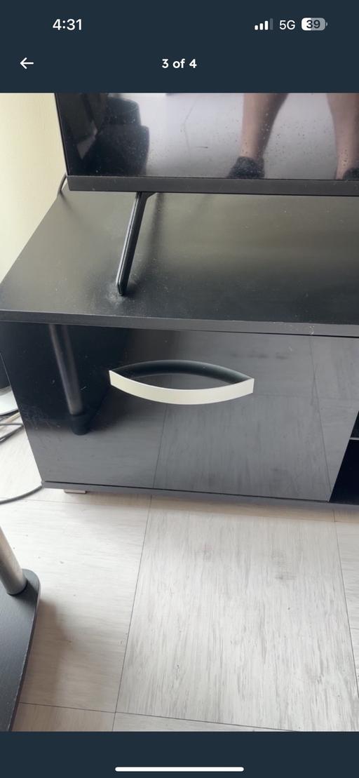 Buy & Sell Thornton Heath Croydon - Photos for Tv stand