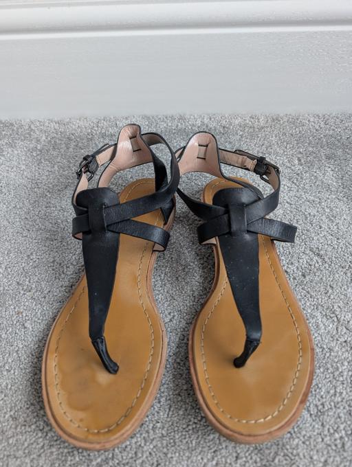 Buy & Sell Essington Wolverhampton - Photos for french connection sandals size 4