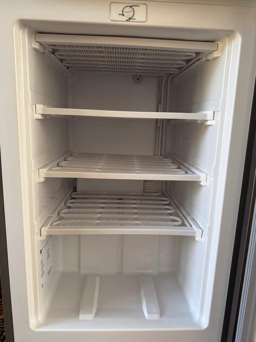 Buy & Sell London Luton Airport Luton - Photos for Under counter freezer