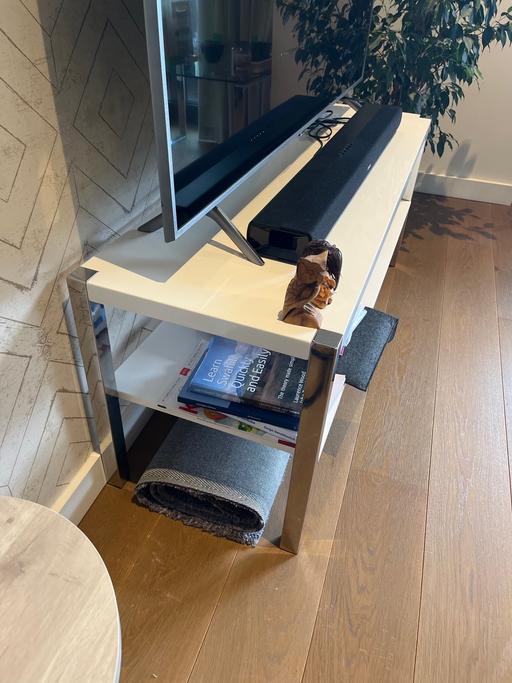 Buy & Sell Wembley Brent - Photos for White TV cabinet