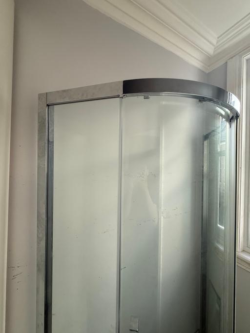 Buy & Sell Moseley Birmingham - Photos for Curved glass sliding shower door