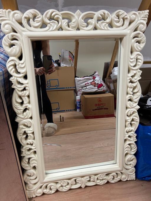 Buy & Sell Tottenham Green North London - Photos for Elegant fancy wall mirror