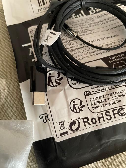 Buy & Sell Carlton Gedling - Photos for Black brand new headphones