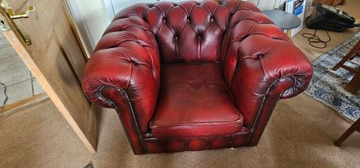 Buy & Sell Willersey Cotswold - Photos for Chesterfield Red Chair