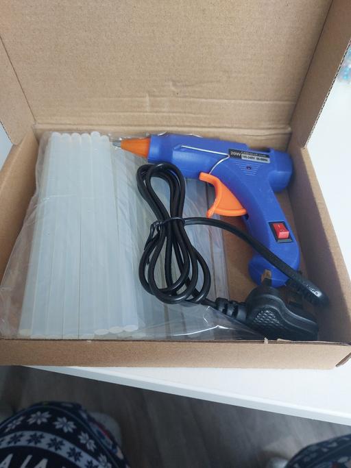 training Hackney East London - Photos for hot glue gun with glue sticks