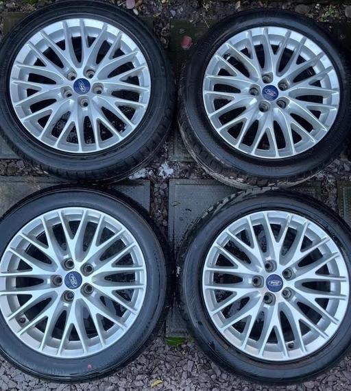 Vehicles Darlington Darlington - Photos for FORD FOCUS ALLOY WHEELS