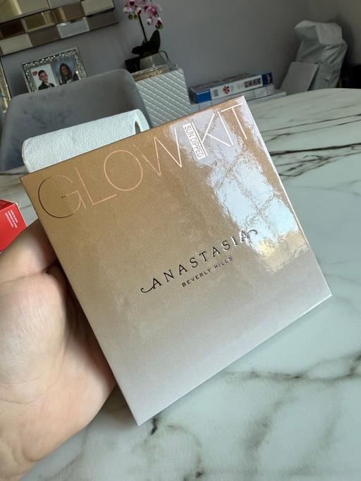 Buy & Sell Petts Wood Bromley - Photos for Anastasia Beverly Hills Glow kit