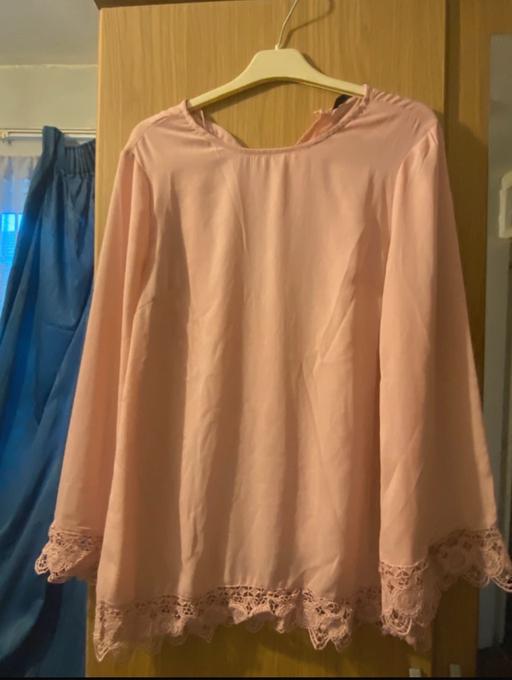 Buy & Sell Cann Hall East London - Photos for Shein lace blouse with bell sleeves