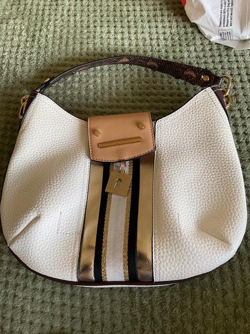 Buy & Sell Tipton Sandwell - Photos for River island