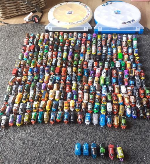 Buy & Sell Birmingham Solihull - Photos for Thomas & friends 262 toy trains & holders