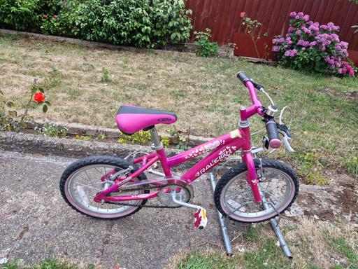 Buy & Sell Stockley Park Hillingdon - Photos for KIDS RALEIGH BIKE BICYCLE
