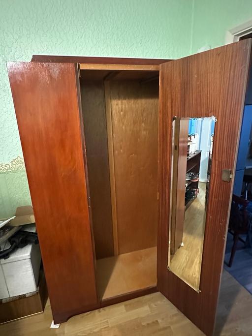 Buy & Sell Denington Industrial Estate North Northamptonshire - Photos for FREE Wardrobe