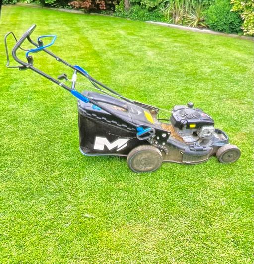 Buy & Sell South Elmsall Wakefield - Photos for Petrol lawnmower
