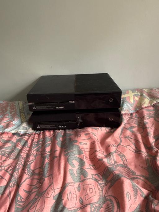Buy & Sell Oxley Wolverhampton - Photos for 2 Xbox one consoles spares or repairs