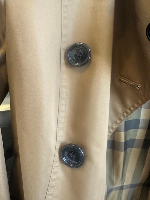 Buy & Sell Bruntingthorpe Harborough - Photos for Burberry Trench Coat