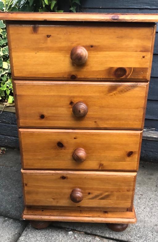 Buy & Sell Stechford Birmingham - Photos for SOLID PINE SINGLE BEDSIDE TABLE
