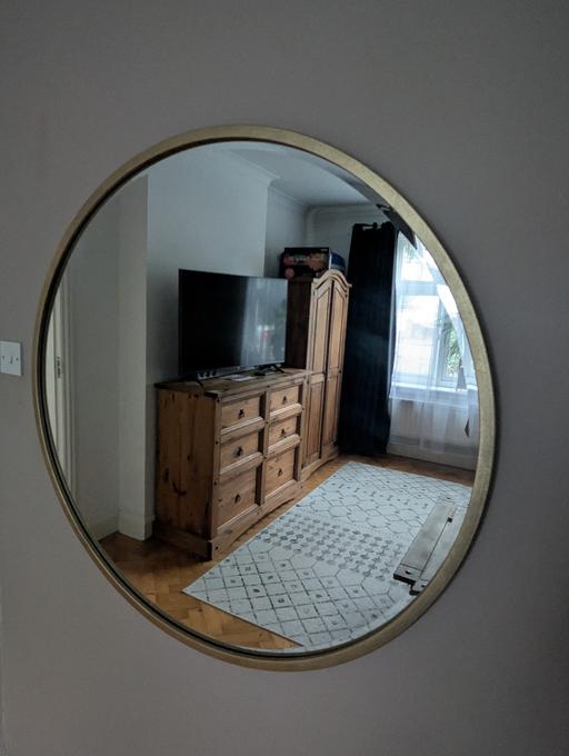 Buy & Sell Hinchley Wood Elmbridge - Photos for Golden frame round mirror