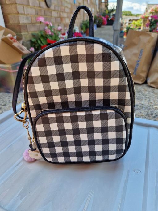 Buy & Sell Ramsgate Thanet - Photos for bnwot girls backpack from Claires