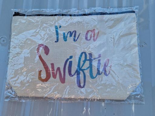 Buy & Sell Ramsgate Thanet - Photos for bn Swiftie make up bag