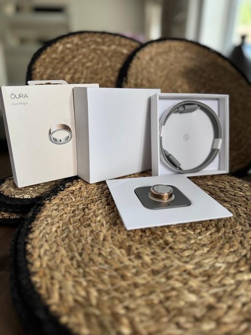 Buy & Sell - Photos for Oura Ring gen 4 size 8 Rose gold