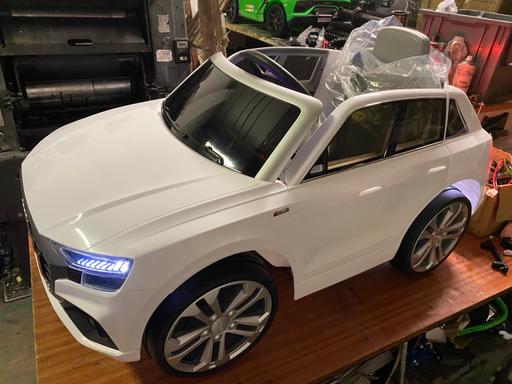 Buy & Sell Sedgley Dudley - Photos for Official 12v kids electric ride on Audi Q8
