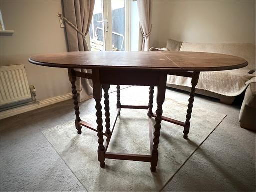 Buy & Sell Hitchin North Hertfordshire - Photos for Wooden table
