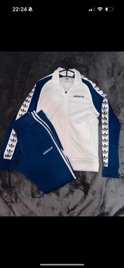 Buy & Sell Mawneys Havering - Photos for Men’s Adidas Tracksuit