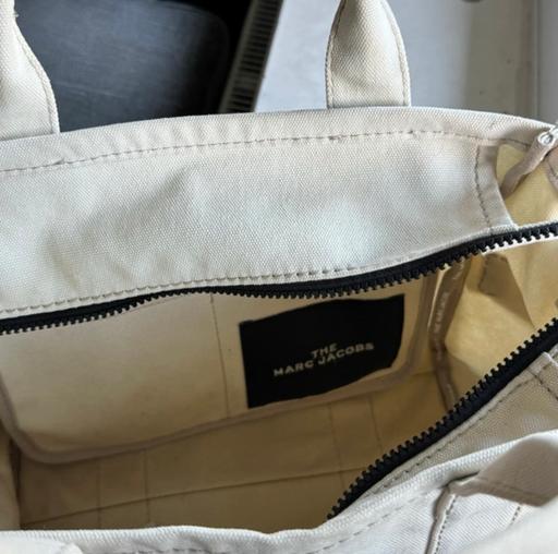 Buy & Sell Deansgate Manchester - Photos for Marc Jacob’s tote bag