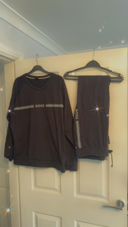 Buy & Sell Stanningley Leeds - Photos for Boss tracksuit