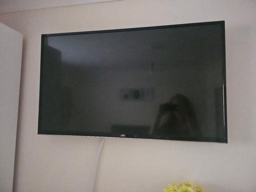 Buy & Sell Highams Park East London - Photos for tv